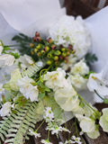 Hand tied posy - White and green